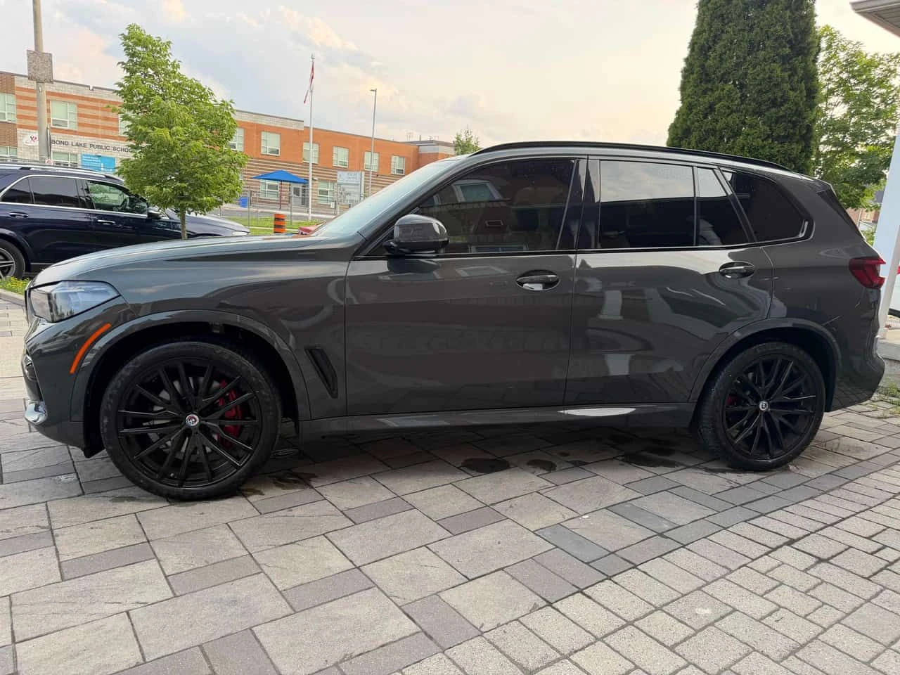 BMW X5 xDrive40i M SPORT | CARFAX | АВТОКРЕДИТ , снимка 3 - Автомобили и джипове - 55621505