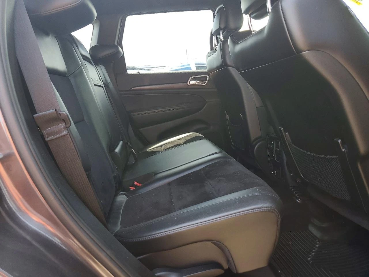 Jeep Grand cherokee 3.6l Laredo, снимка 11 - Автомобили и джипове - 55877645
