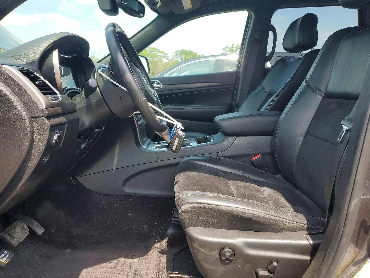 Jeep Grand cherokee 3.6l Laredo, снимка 7 - Автомобили и джипове - 55877645