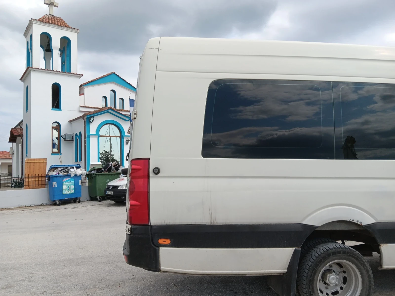 VW Crafter Двойна гума 6+ 1 N1 3.5Тона - изображение 5