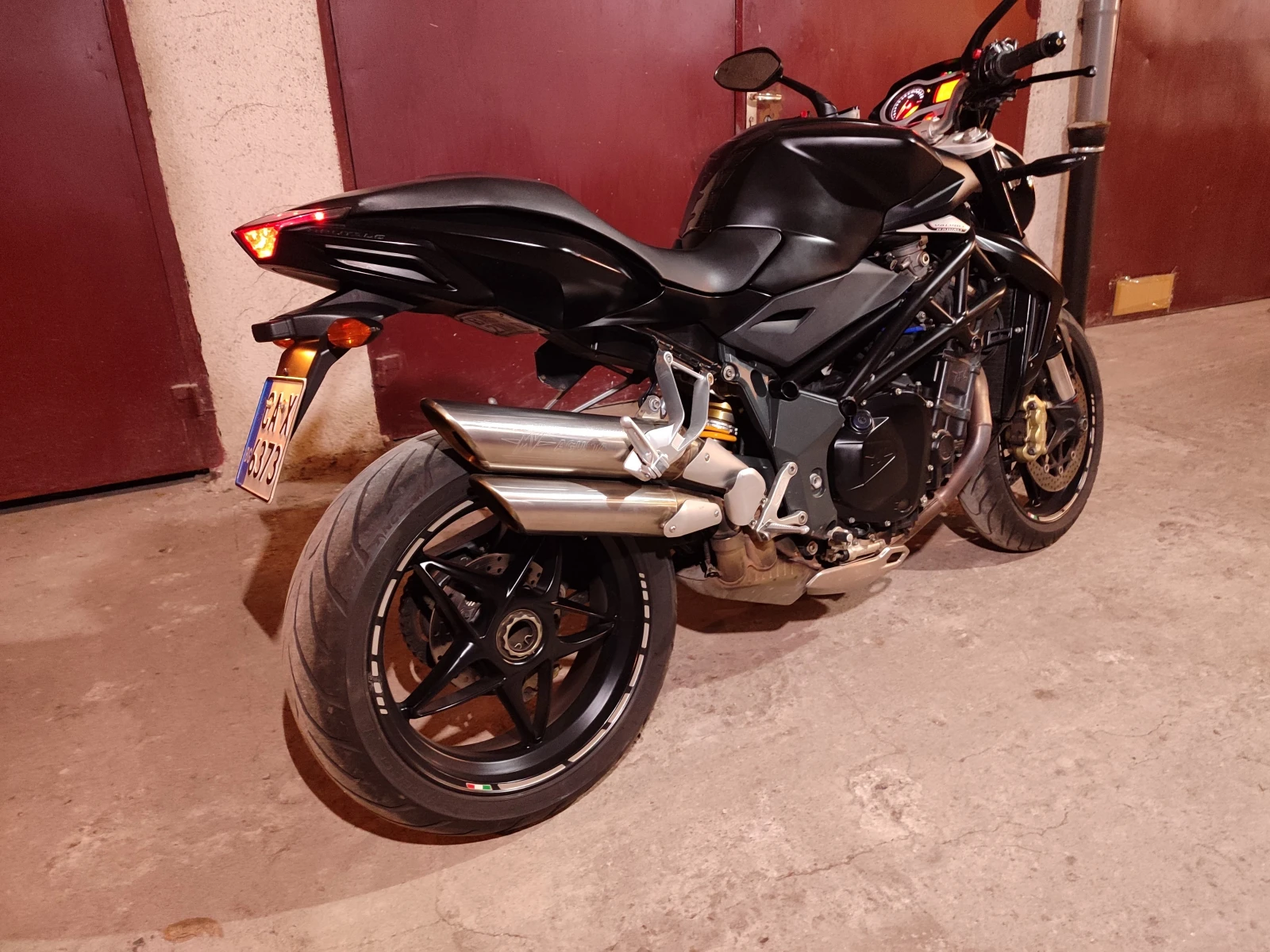 MV Agusta Brutale 920 - изображение 6