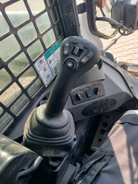 Мини челни товарачи Bobcat T 590, снимка 15