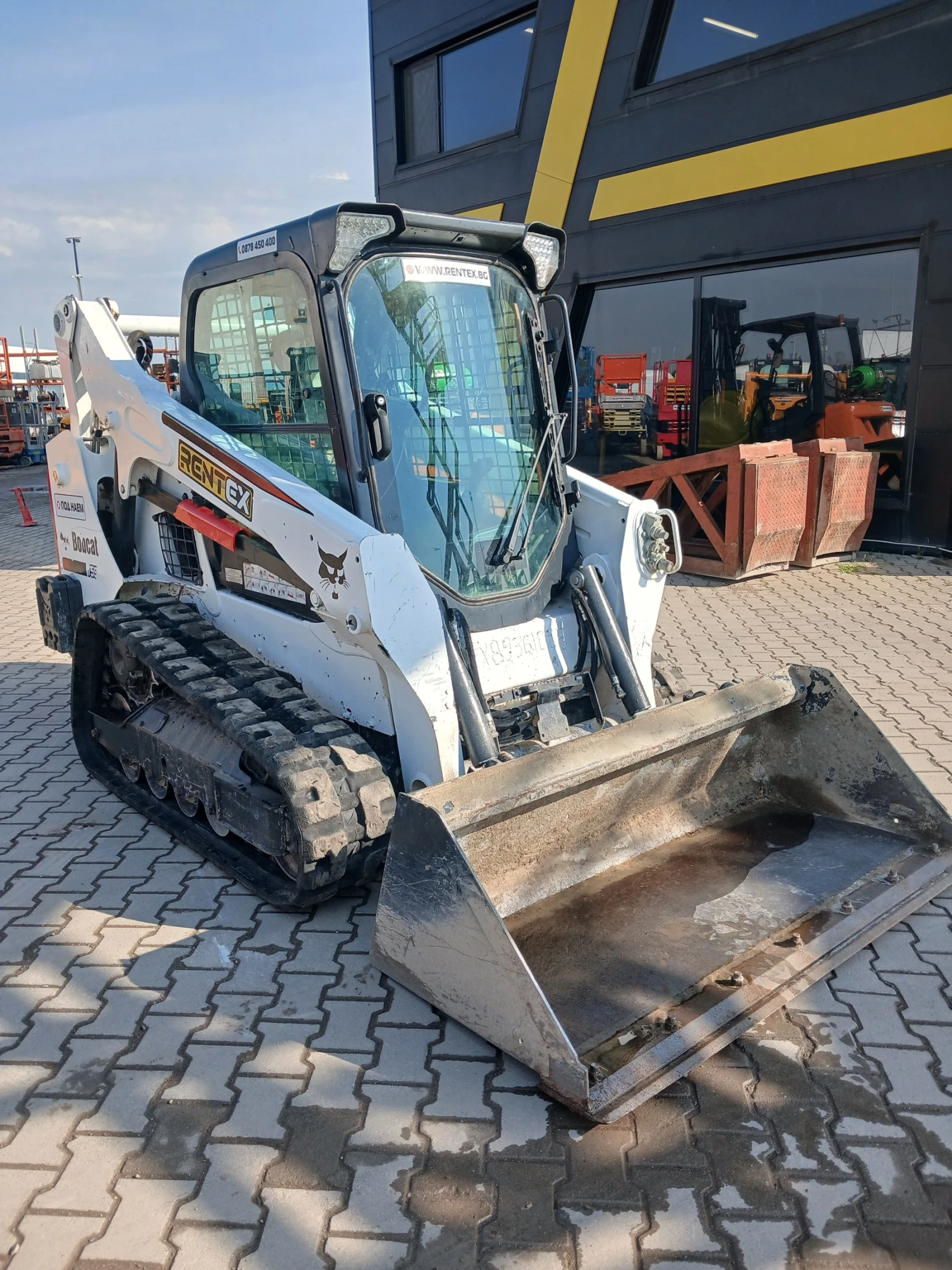 Мини челни товарачи Bobcat T 590, снимка 5 - Индустриална техника - 54353305