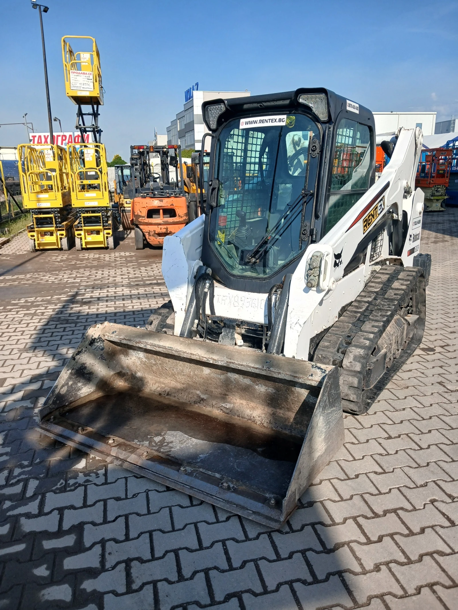 Мини челни товарачи Bobcat T 590, снимка 7 - Индустриална техника - 54353305