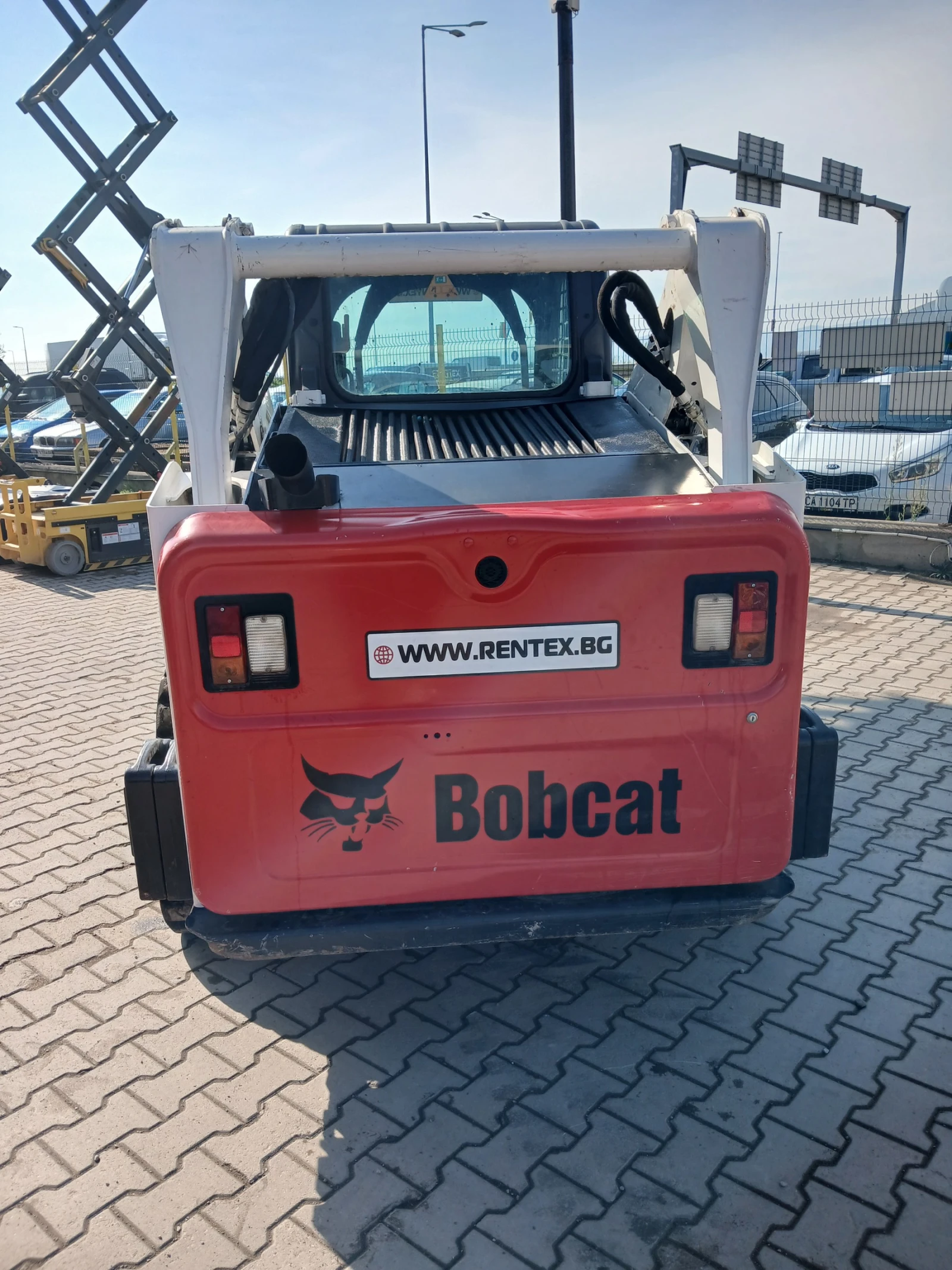 Мини челни товарачи Bobcat T 590, снимка 10 - Индустриална техника - 54353305