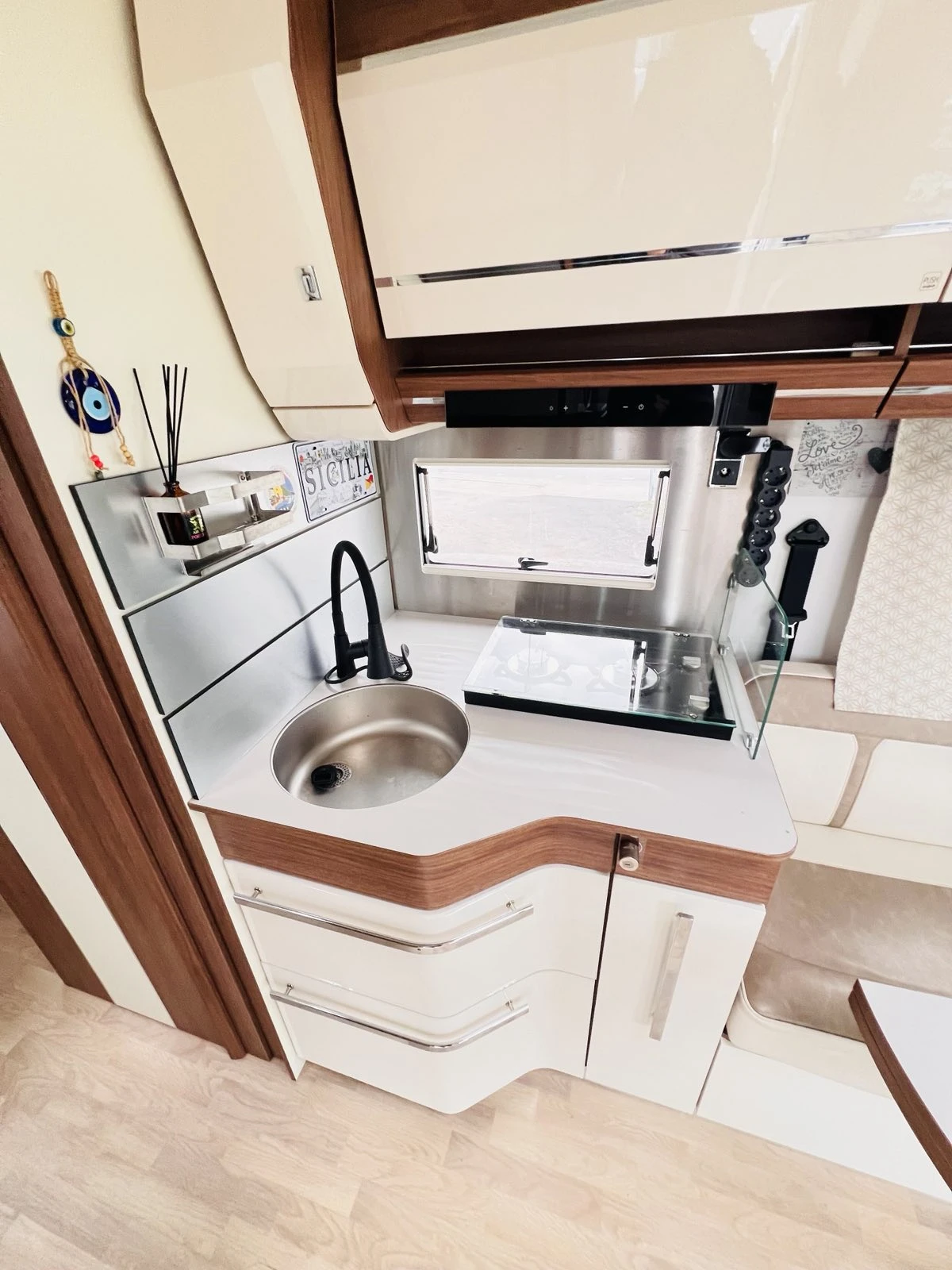 ������ Fleurette Discover 71 LMF 180PS-55thEdition | Mobile.bg � ����������� 13