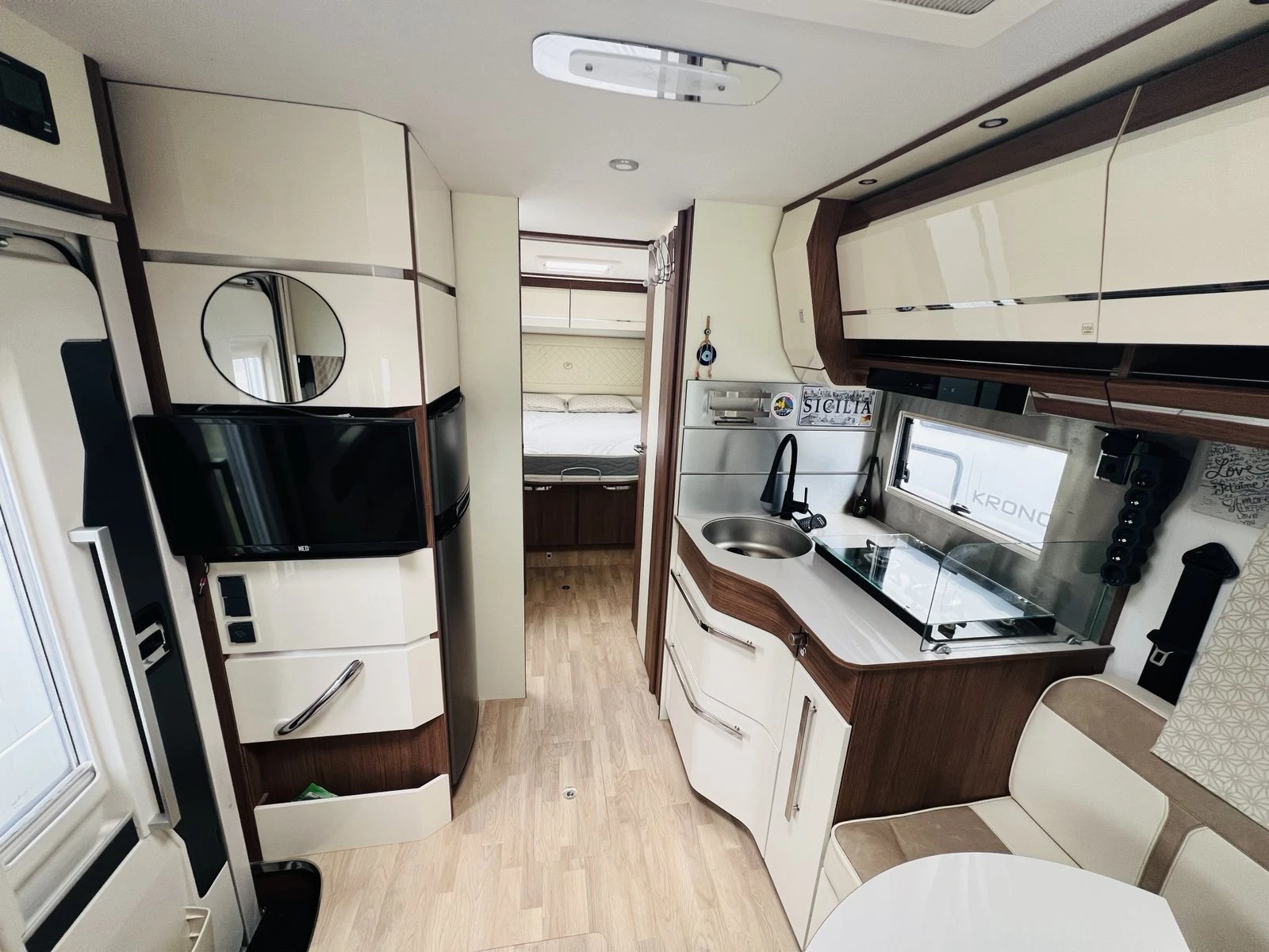 ������ Fleurette Discover 71 LMF 180PS-55thEdition | Mobile.bg � ����������� 11