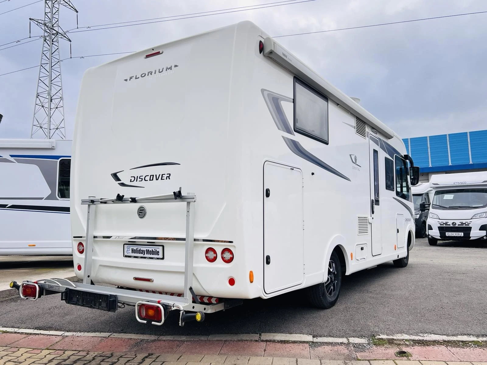 Кемпер Fleurette Discover 71 LMF 180PS-55thEdition - изображение 6