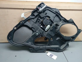 ел.машинка за задно ляво стъкло Мазда 3 2.0 бензин