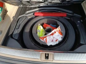 Audi A4 2.0 TDI, снимка 8