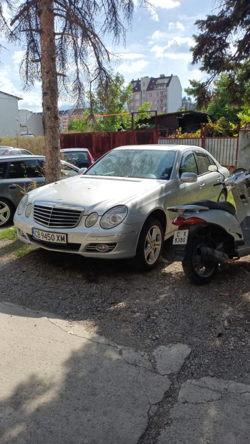 Mercedes-Benz E 320, снимка 2 - Автомобили и джипове - 47381842