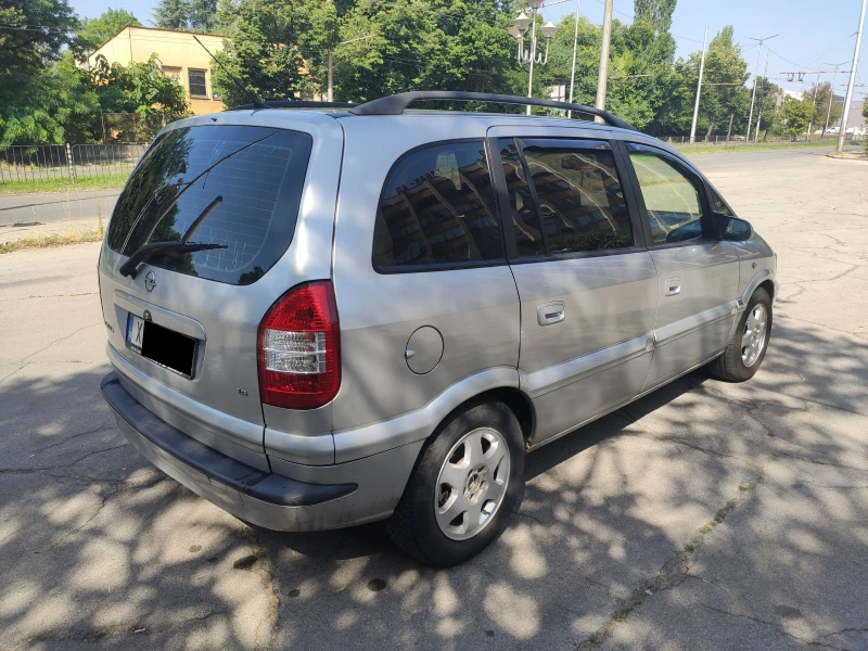 Opel Zafira, снимка 3 - Автомобили и джипове - 48303102