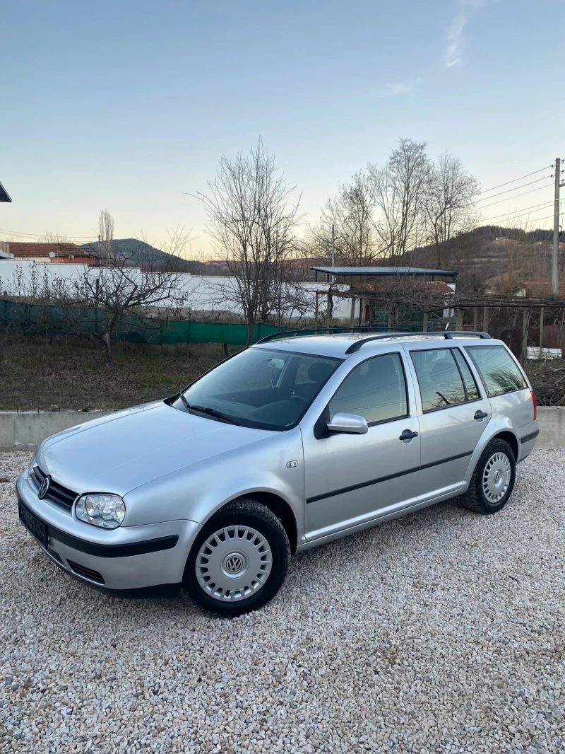 VW Golf 1.6 16V, снимка 2 - Автомобили и джипове - 49089477