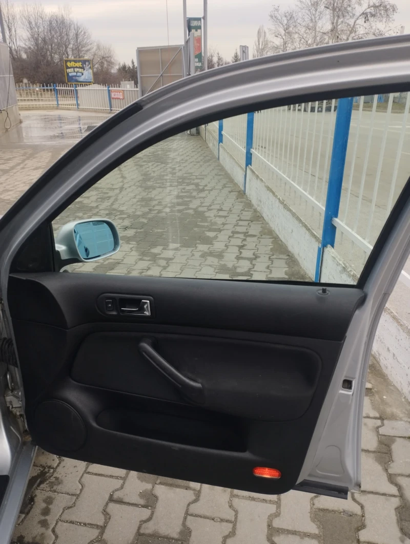 VW Golf, снимка 10 - Автомобили и джипове - 48673473