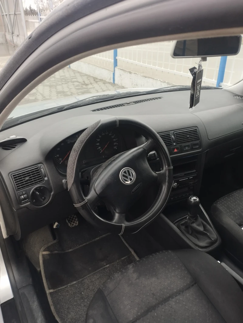 VW Golf, снимка 14 - Автомобили и джипове - 48673473