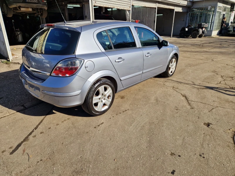 Opel Astra 1.7дизел, 110к.с, шест скорости, Евро 4, Фейс , снимка 4 - Автомобили и джипове - 48853664