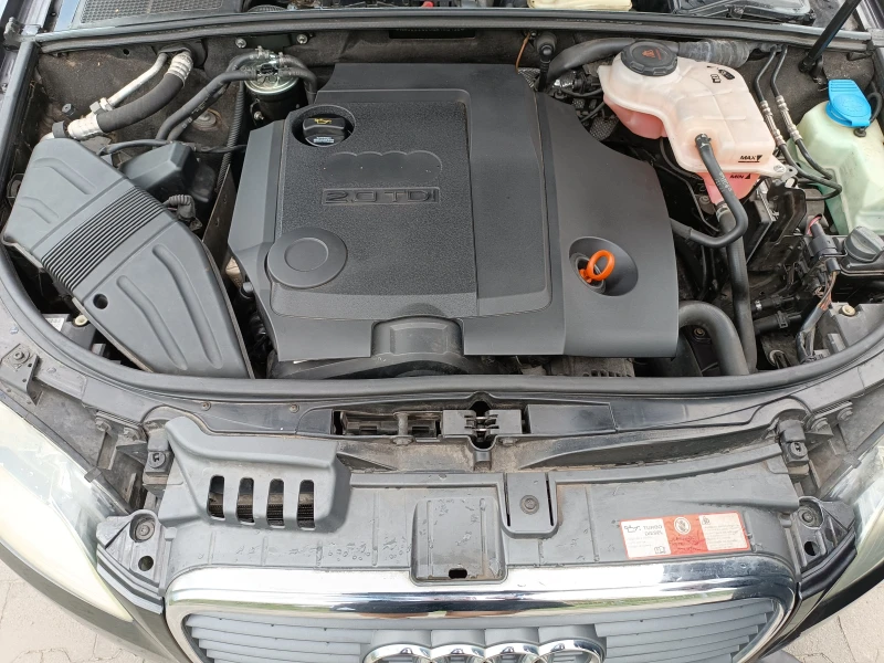Audi A4 2.0 TDI, снимка 9 - Автомобили и джипове - 52472709