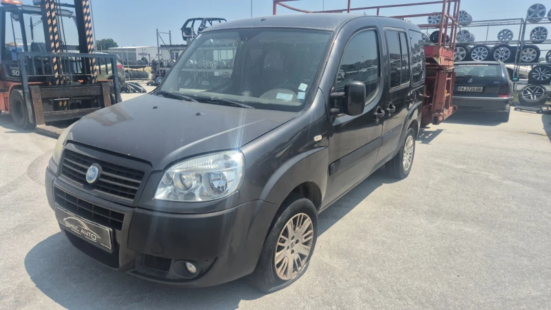 Fiat Doblo Fiat Doblo 1.3 M-JET 90кс КЛИМАТИК 2 стр. ВРАТИ, снимка 2 - Автомобили и джипове - 50641764