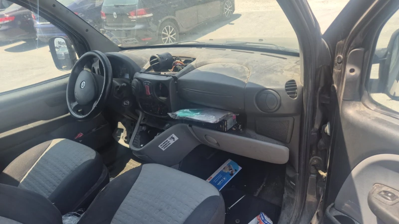 Fiat Doblo Fiat Doblo 1.3 M-JET 90кс КЛИМАТИК 2 стр. ВРАТИ, снимка 9 - Автомобили и джипове - 50641764