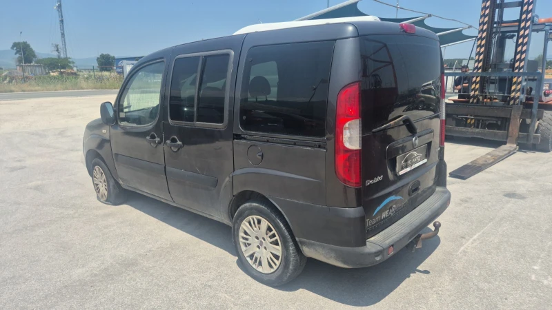 Fiat Doblo Fiat Doblo 1.3 M-JET 90кс КЛИМАТИК 2 стр. ВРАТИ, снимка 4 - Автомобили и джипове - 50641764