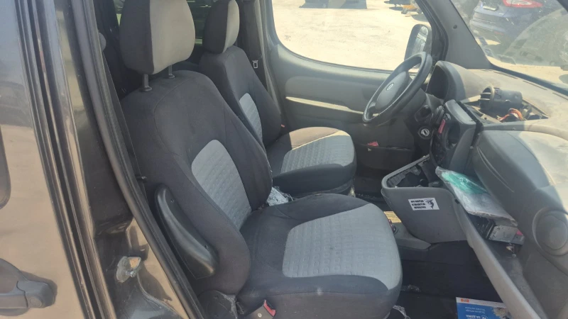 Fiat Doblo Fiat Doblo 1.3 M-JET 90кс КЛИМАТИК 2 стр. ВРАТИ, снимка 10 - Автомобили и джипове - 50641764