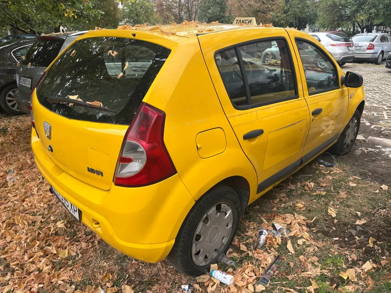 Dacia Sandero 1.2, снимка 5 - Автомобили и джипове - 52739551