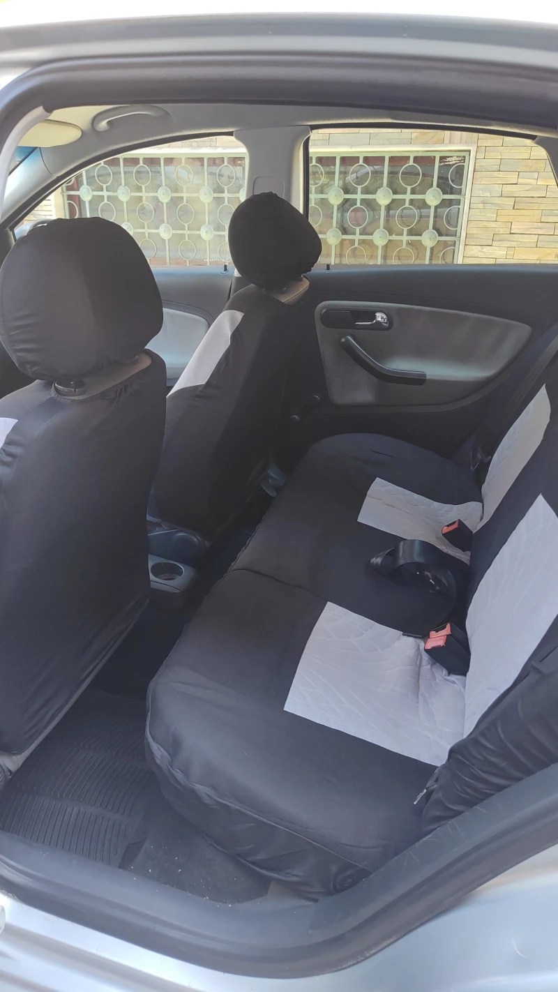 Seat Cordoba 1.4 газов инжекцион и бензин , снимка 14 - Автомобили и джипове - 52367850