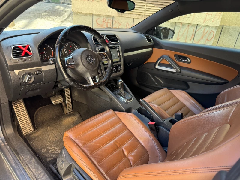 VW Scirocco 2.0 TDI, R-line пакет, Euro 5, снимка 11 - Автомобили и джипове - 52701409
