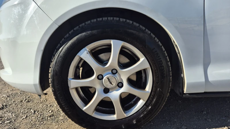 Ford B-Max 1.6i * Автомат * Обслужен * Перфектен* БАРТЕР, снимка 16 - Автомобили и джипове - 52946898