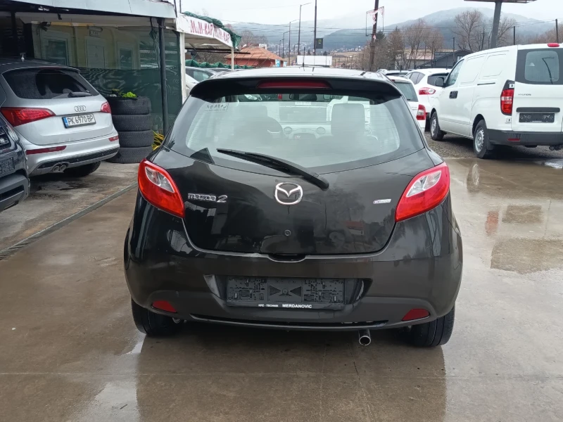 Mazda 2 1.3i, снимка 5 - Автомобили и джипове - 53249221