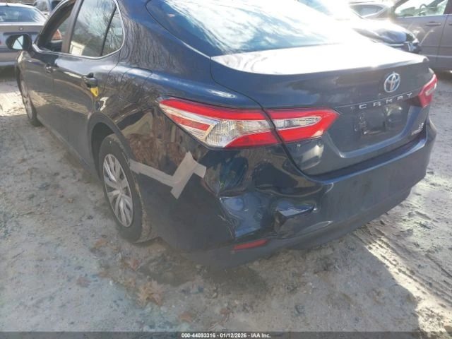 Toyota Camry LE HYBRID - изображение 3