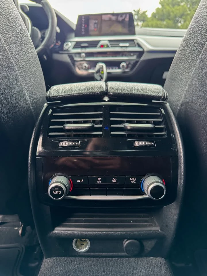 BMW 540 MPACK* XDRIVE* ОБДУХ* HEADUP* HARMAN* AMBIENT, снимка 9 - Автомобили и джипове - 54510256