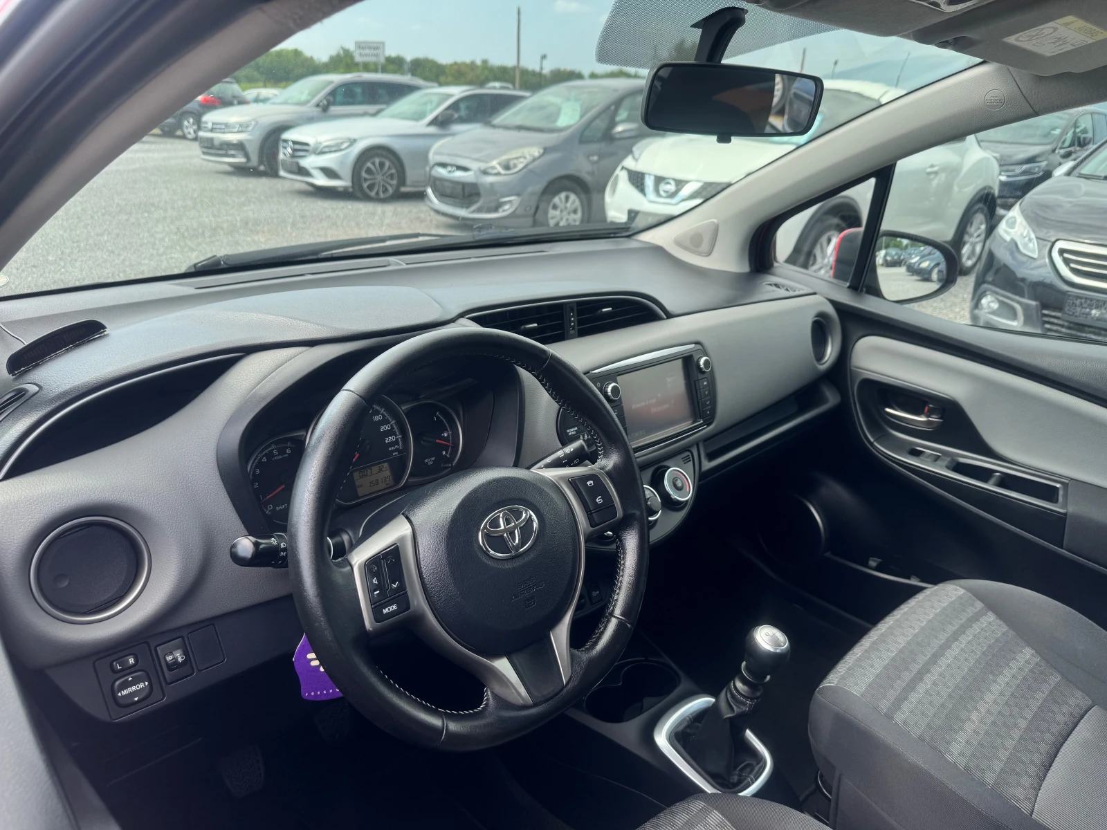Toyota Yaris 1.4 D4D EURO 6B KAMERA NAVI  - изображение 10