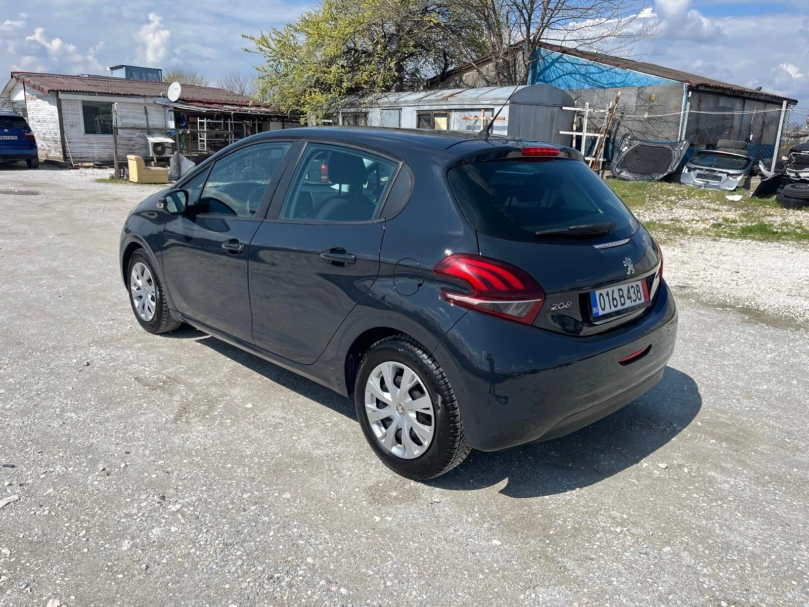 Peugeot 208  - изображение 6