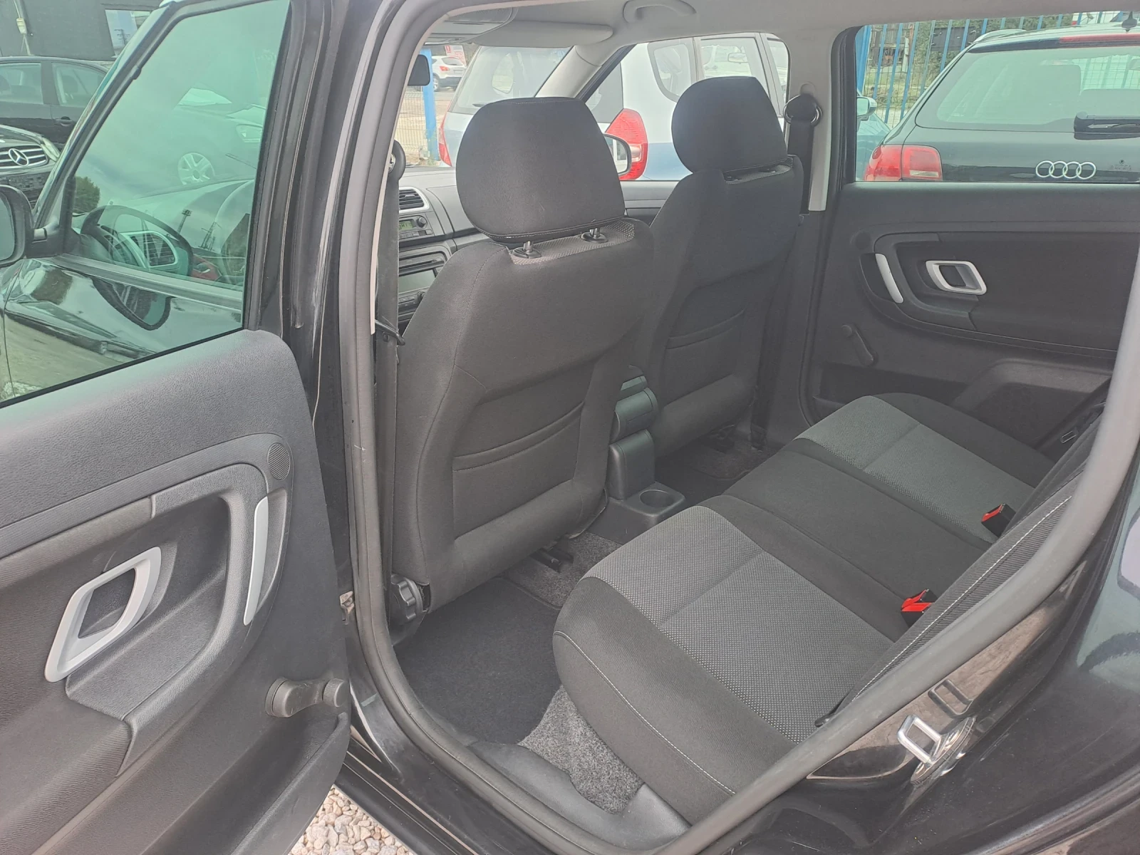 Skoda Fabia 1, 4i, Klimatronik, подгрев, АВТОПИЛОТ - изображение 8