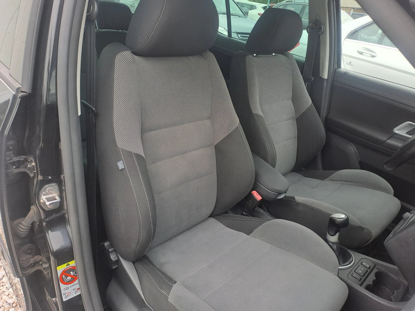 Skoda Fabia 1, 4i, Klimatronik, подгрев, АВТОПИЛОТ - изображение 10