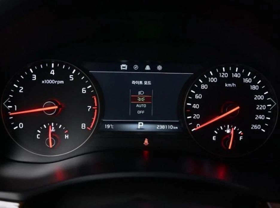 Kia K7 3.0 LPI Prestige - изображение 8