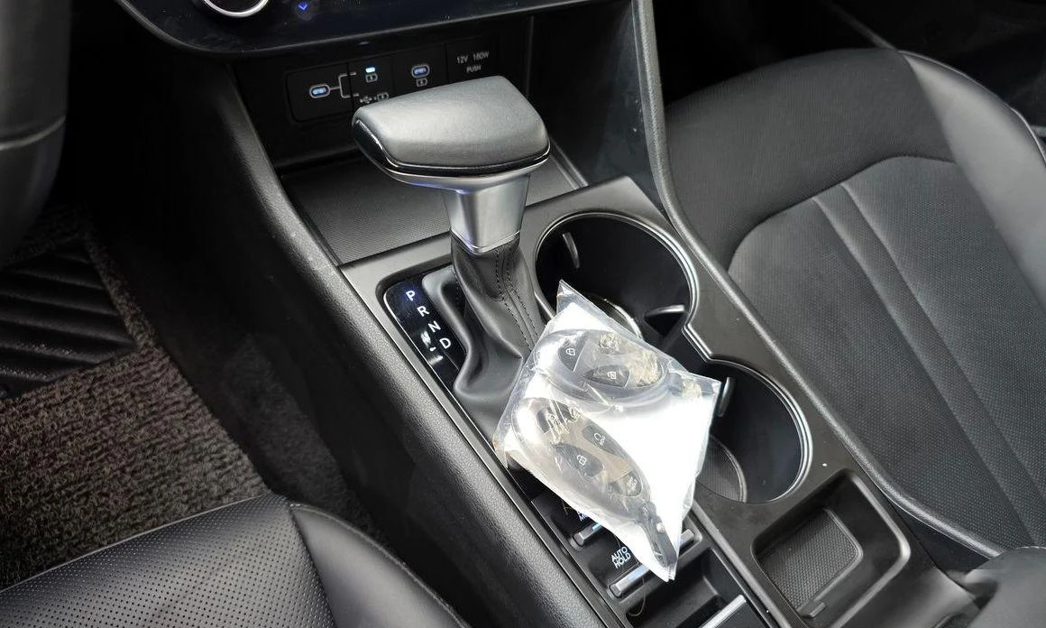 Hyundai Sonata 2.0 LPG Business 1 * НАЙ-ДОБРА ЦЕНА В БЪЛГАРИЯ*  - изображение 9