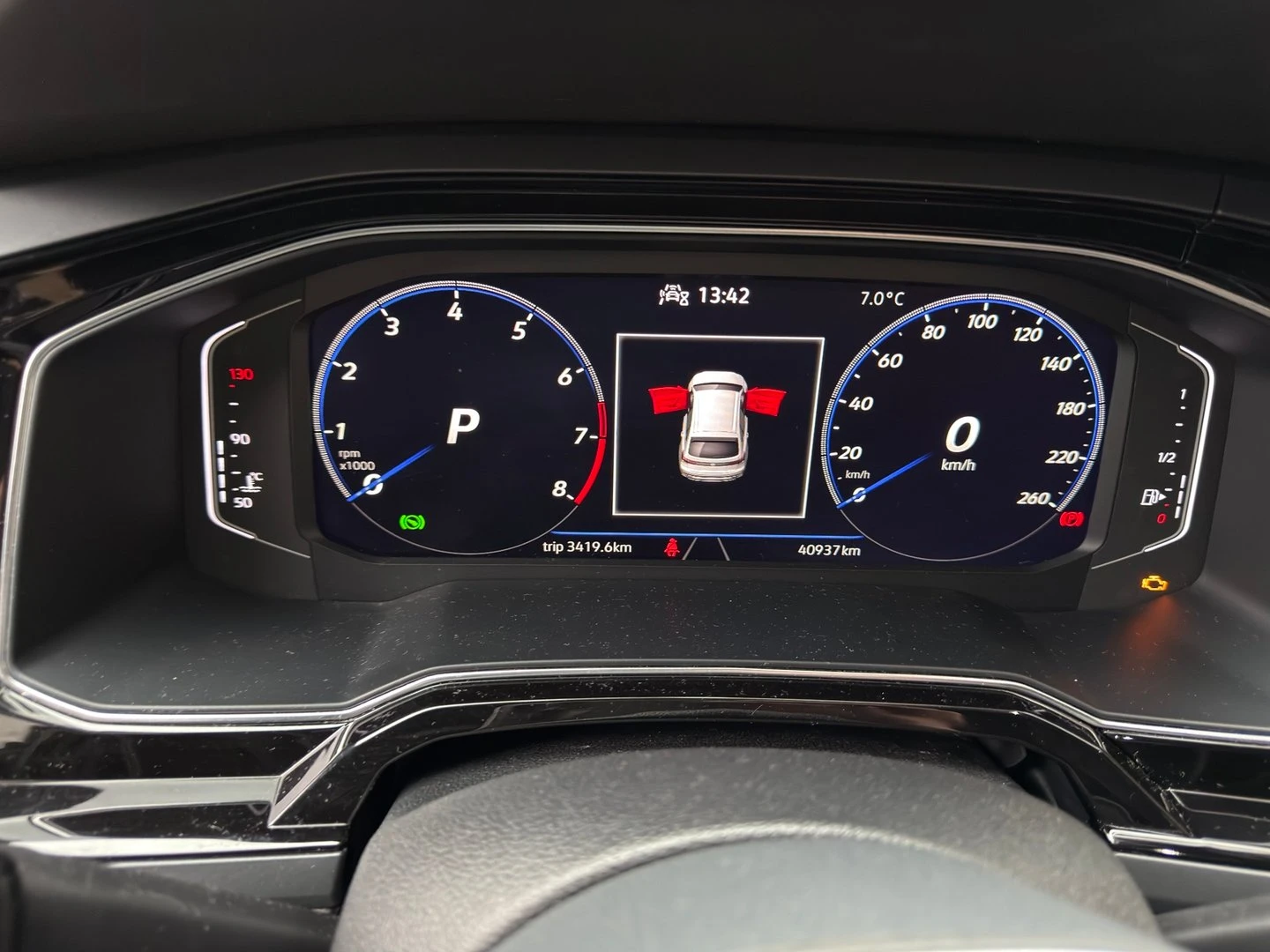 VW Taigo R-Line 1.5 TSI OPF DSG - изображение 6