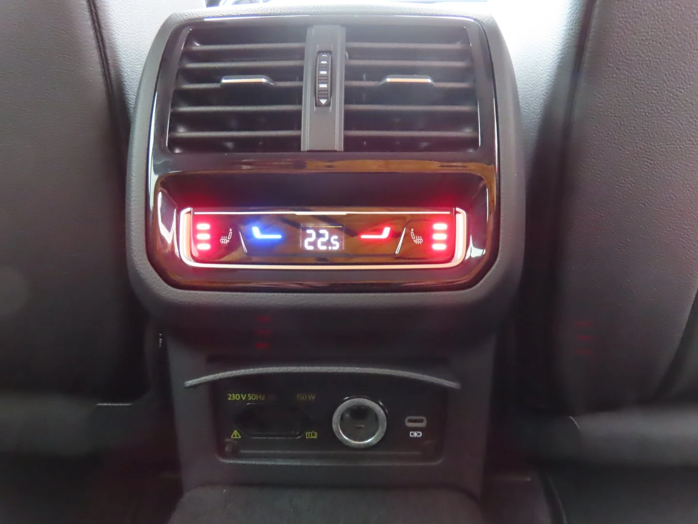 VW Arteon Elegance 2.0 TDI SCR DSG - изображение 10