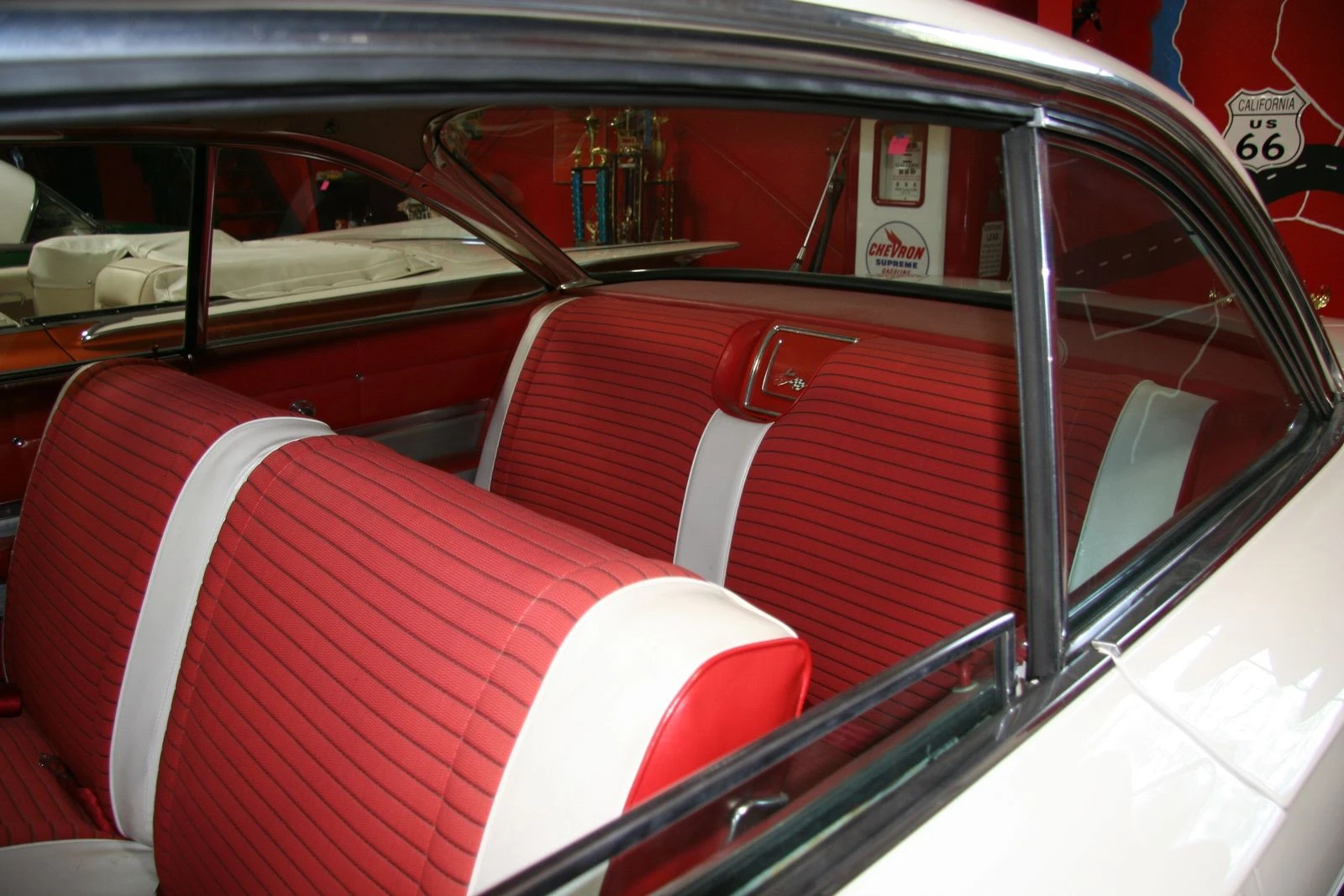 Chevrolet Impala, снимка 17 - Автомобили и джипове - 53924624