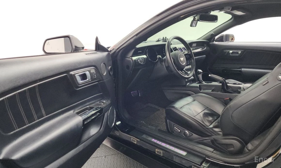 Ford Mustang, снимка 10 - Автомобили и джипове - 54064285