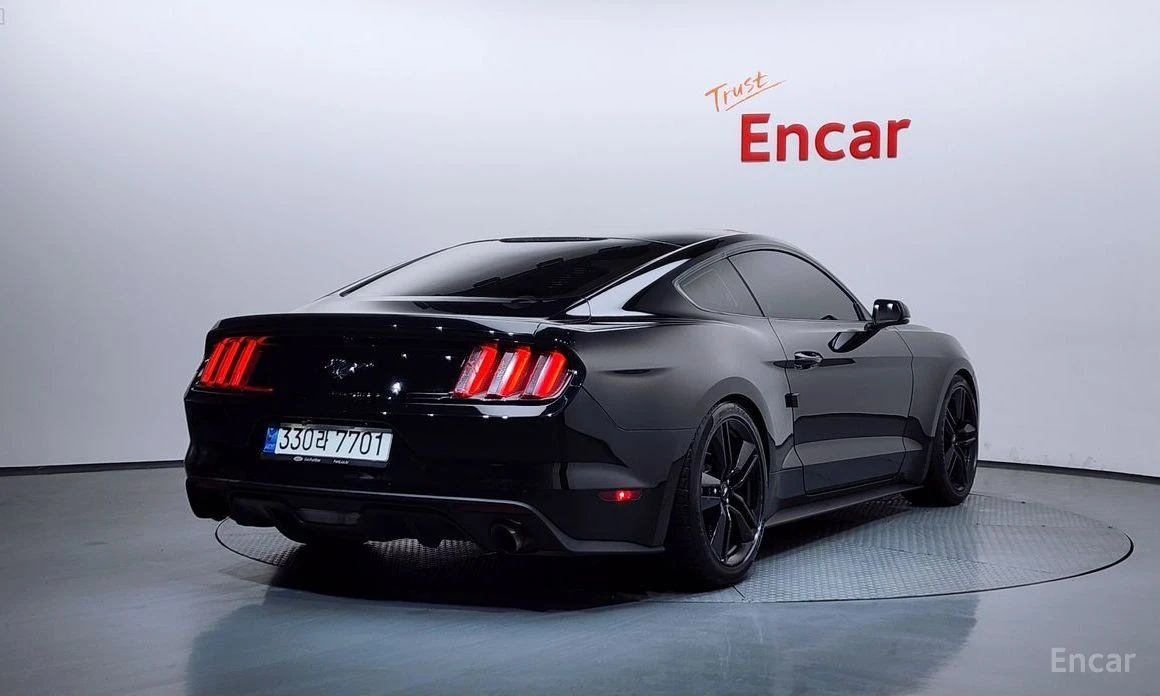 Ford Mustang, снимка 2 - Автомобили и джипове - 54064285