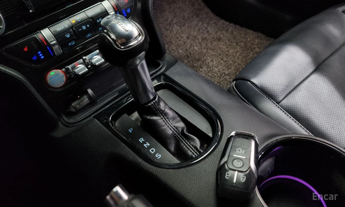 Ford Mustang, снимка 9 - Автомобили и джипове - 54064285