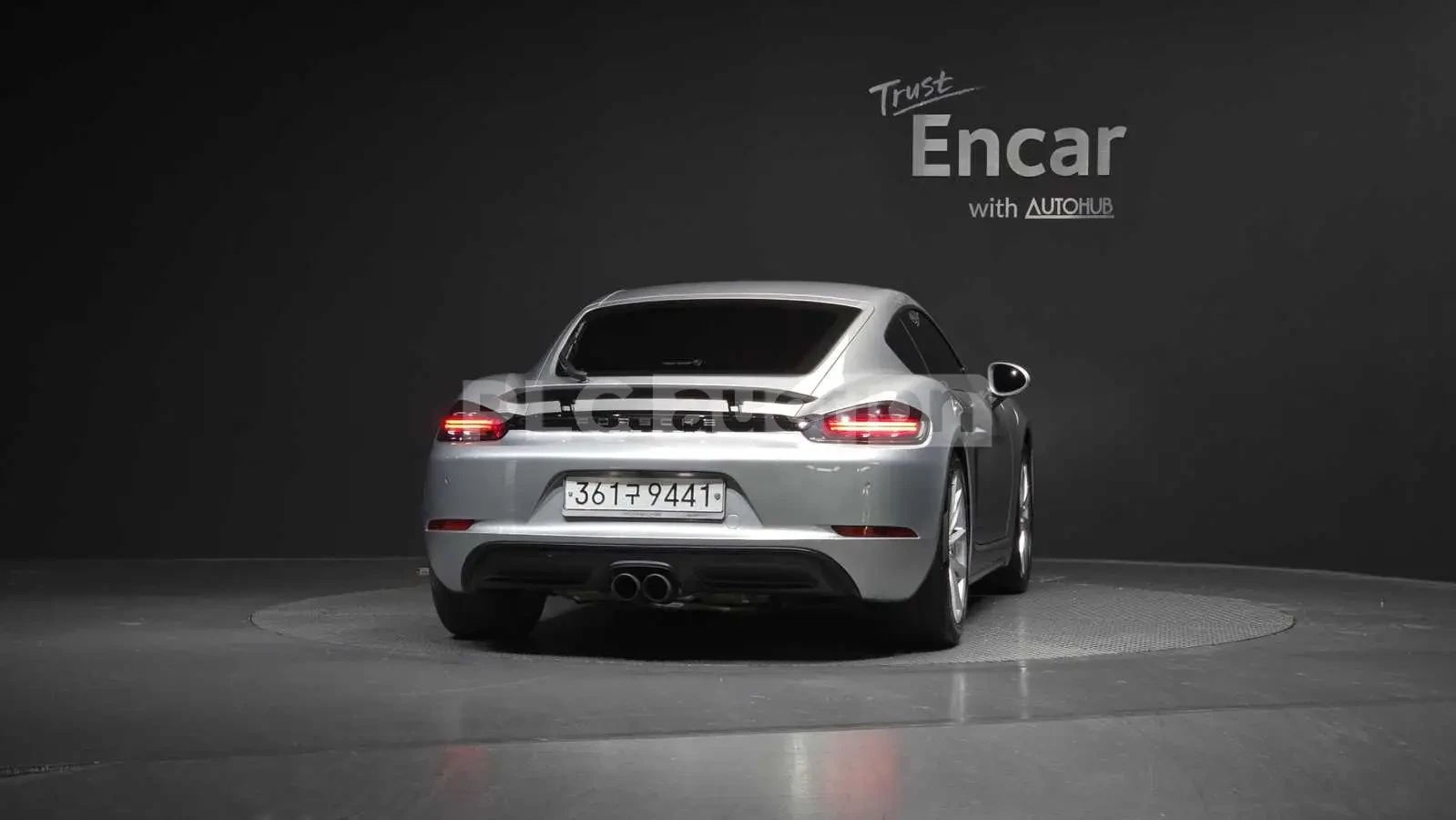 Porsche Cayman 2.0 ТУРБО/ПОДГРЕВ/КАМЕРА/ОТ 560 ЕВРО НА МЕСЕЦ, снимка 4 - Автомобили и джипове - 54090105