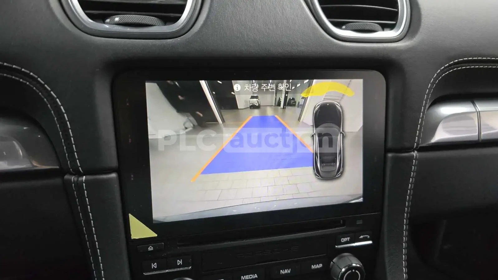 Porsche Cayman 2.0 ТУРБО/ПОДГРЕВ/КАМЕРА/ОТ 560 ЕВРО НА МЕСЕЦ, снимка 12 - Автомобили и джипове - 54090105