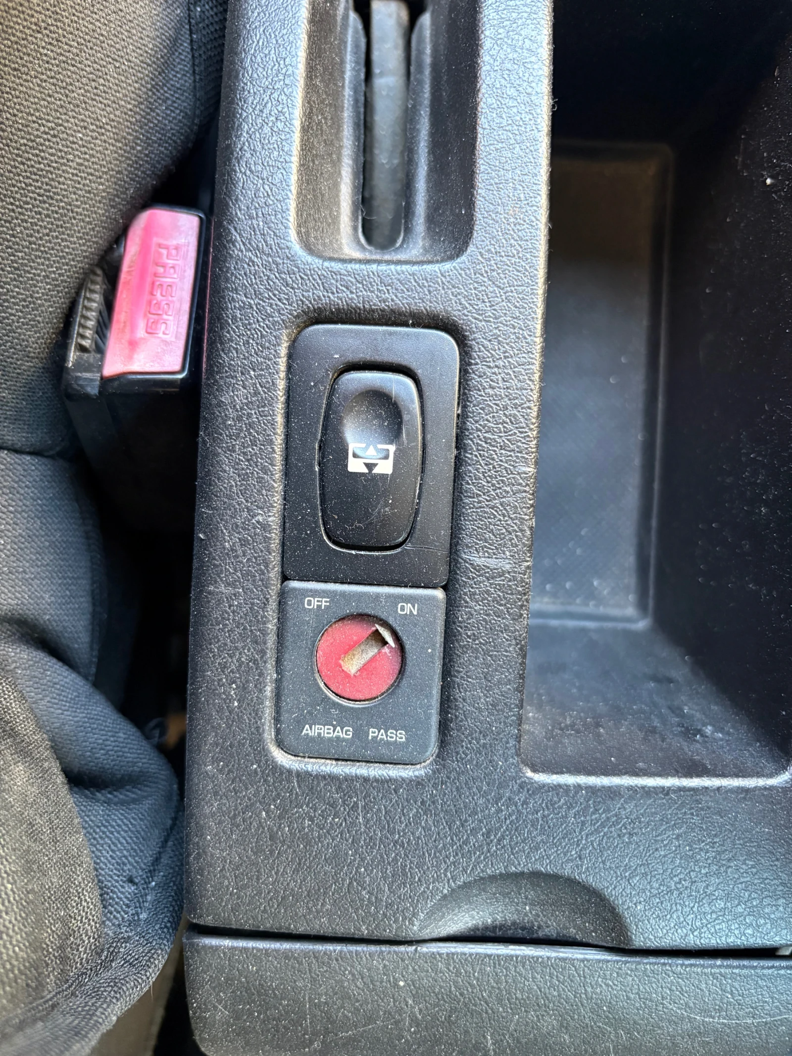 Peugeot 307 2.0 HDI SW, снимка 10 - Автомобили и джипове - 54171947