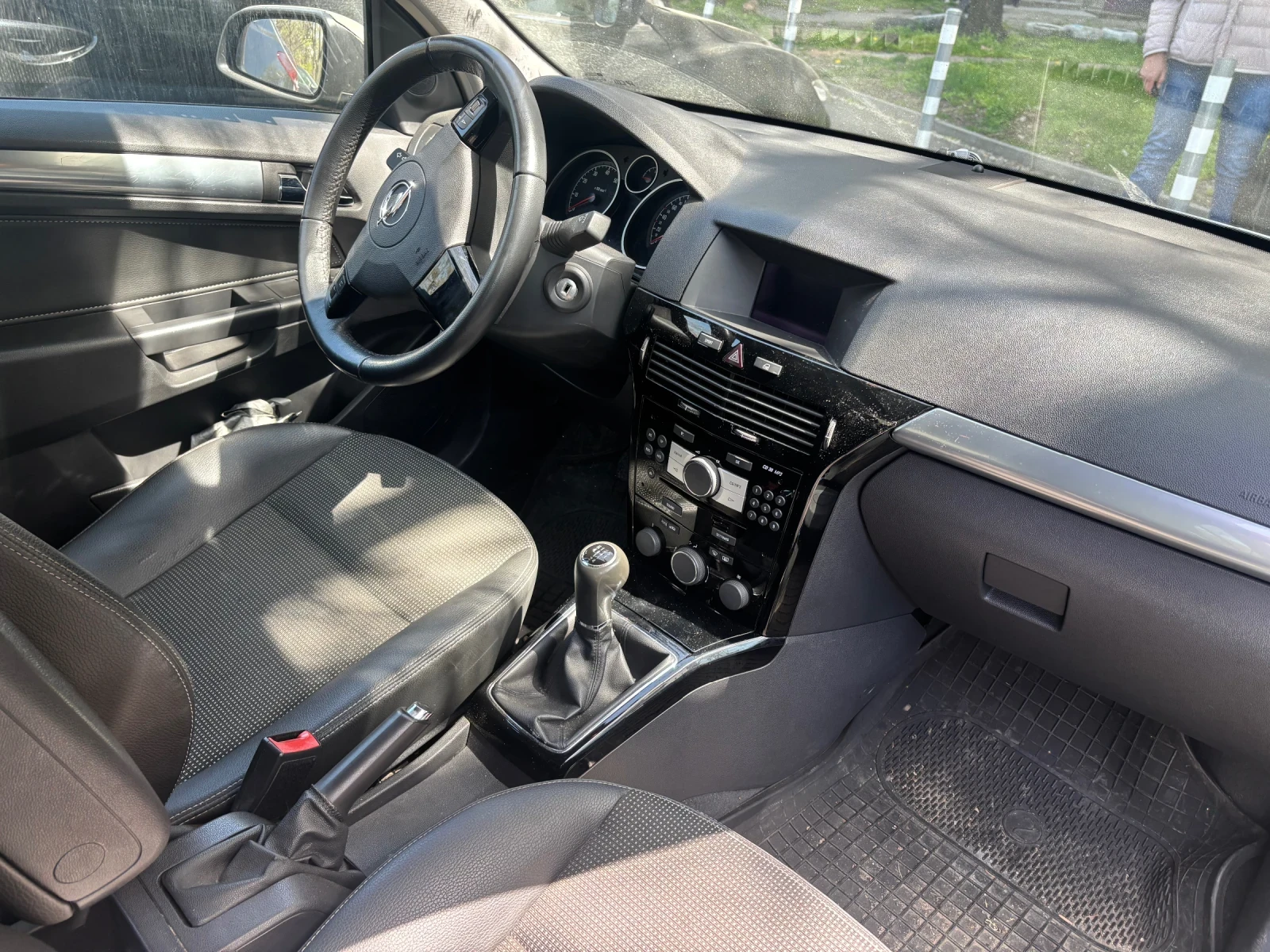 Opel Astra 1.6, снимка 13 - Автомобили и джипове - 54233180