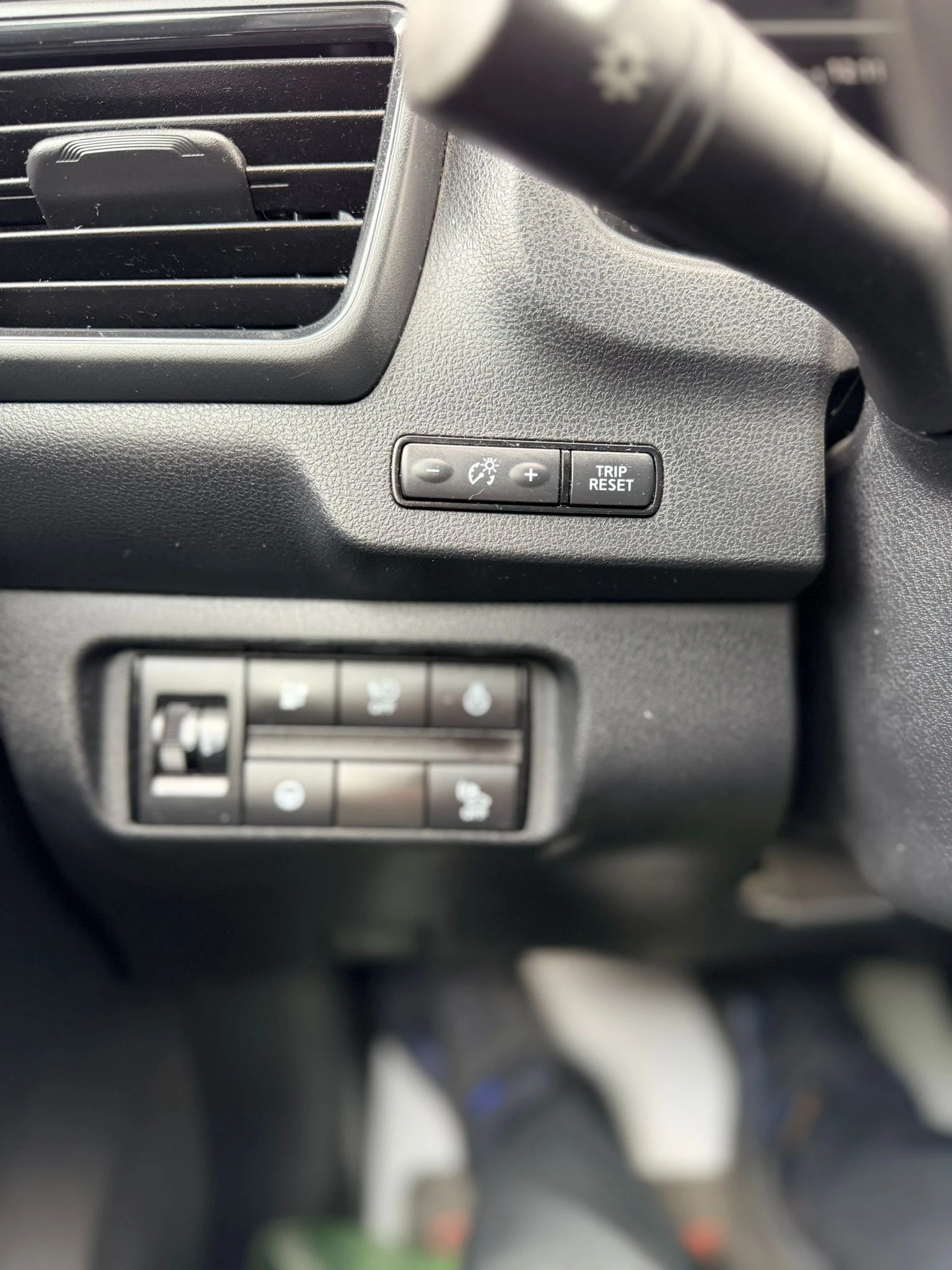 Nissan Leaf  Лизинг през Уникредит по230 евро, снимка 15 - Автомобили и джипове - 54293380