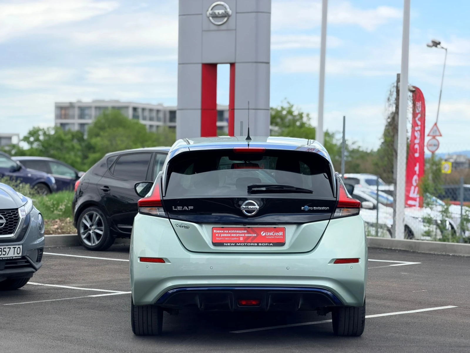 Nissan Leaf  Лизинг през Уникредит по230 евро, снимка 5 - Автомобили и джипове - 54293380
